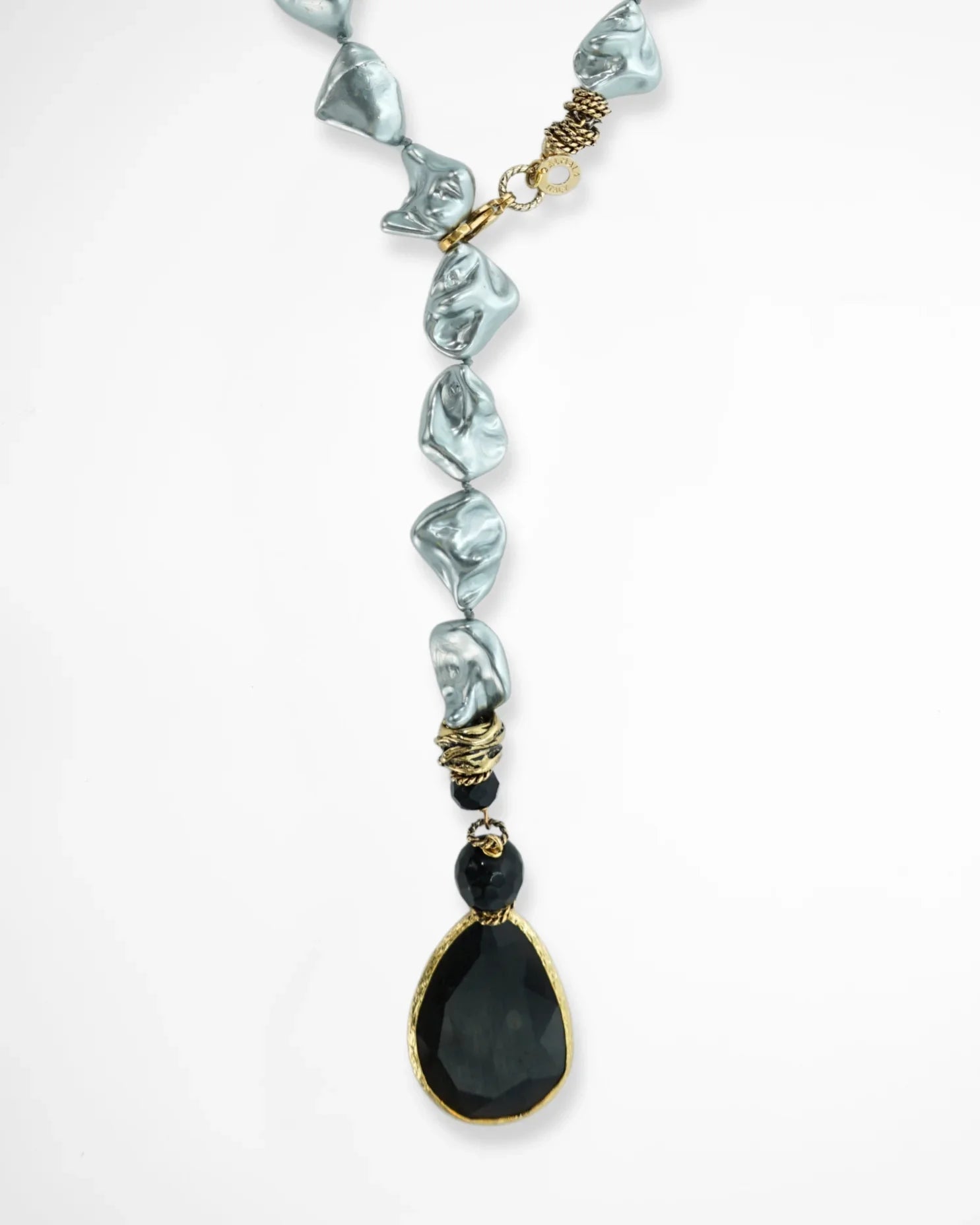 LUX QUARTZ NECKLACE