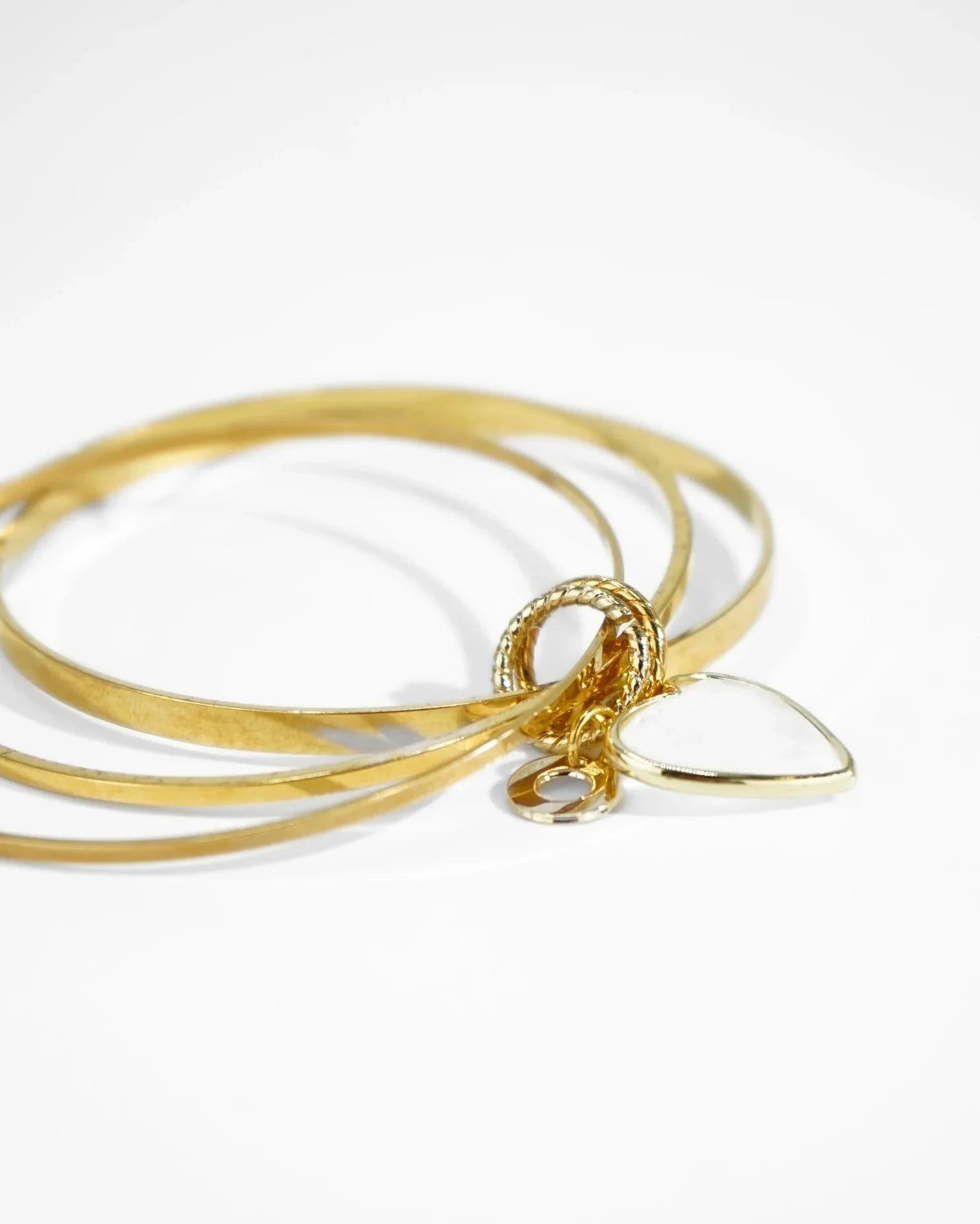 LUX QUARTZ NECKLACE