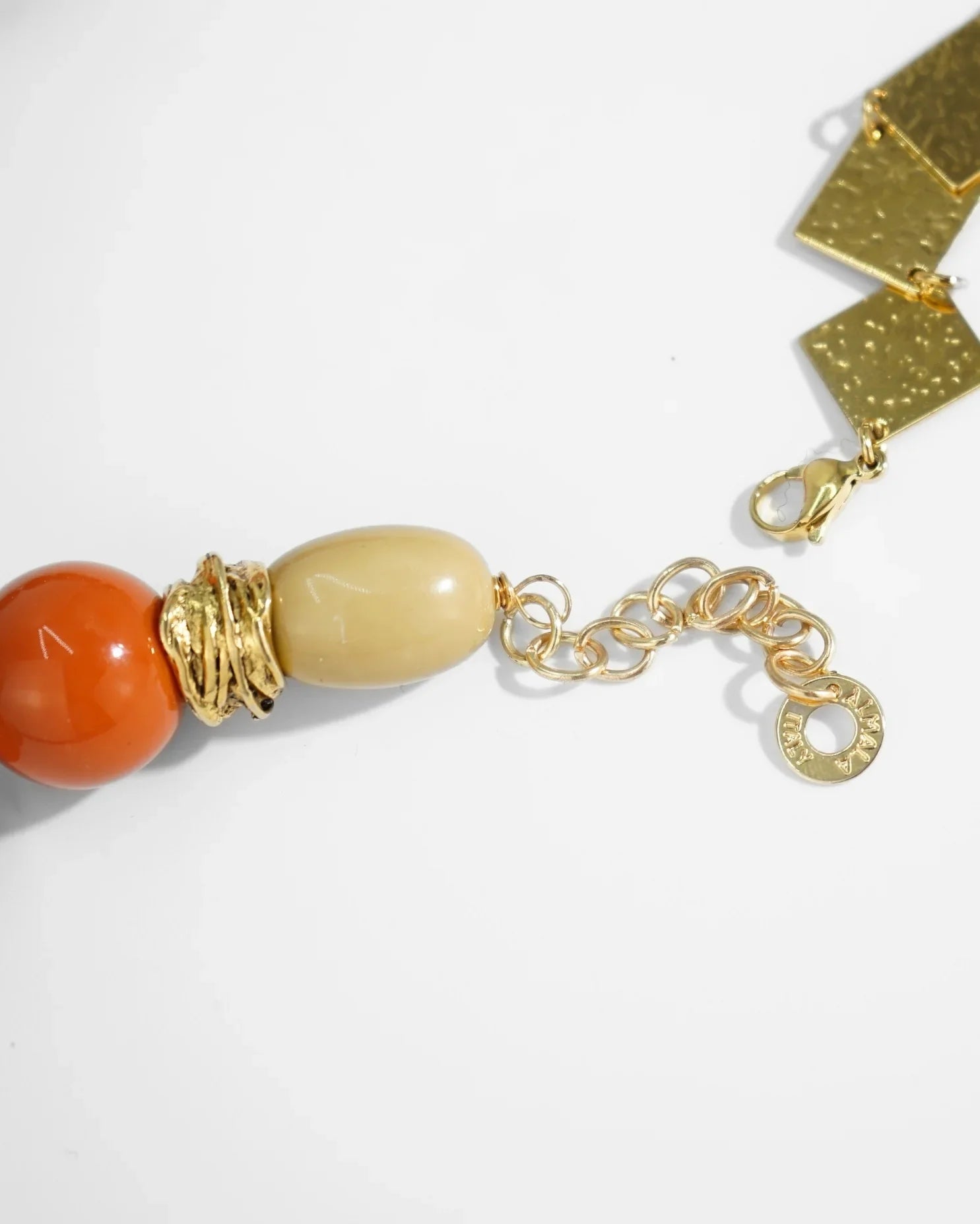 LUX QUARTZ NECKLACE