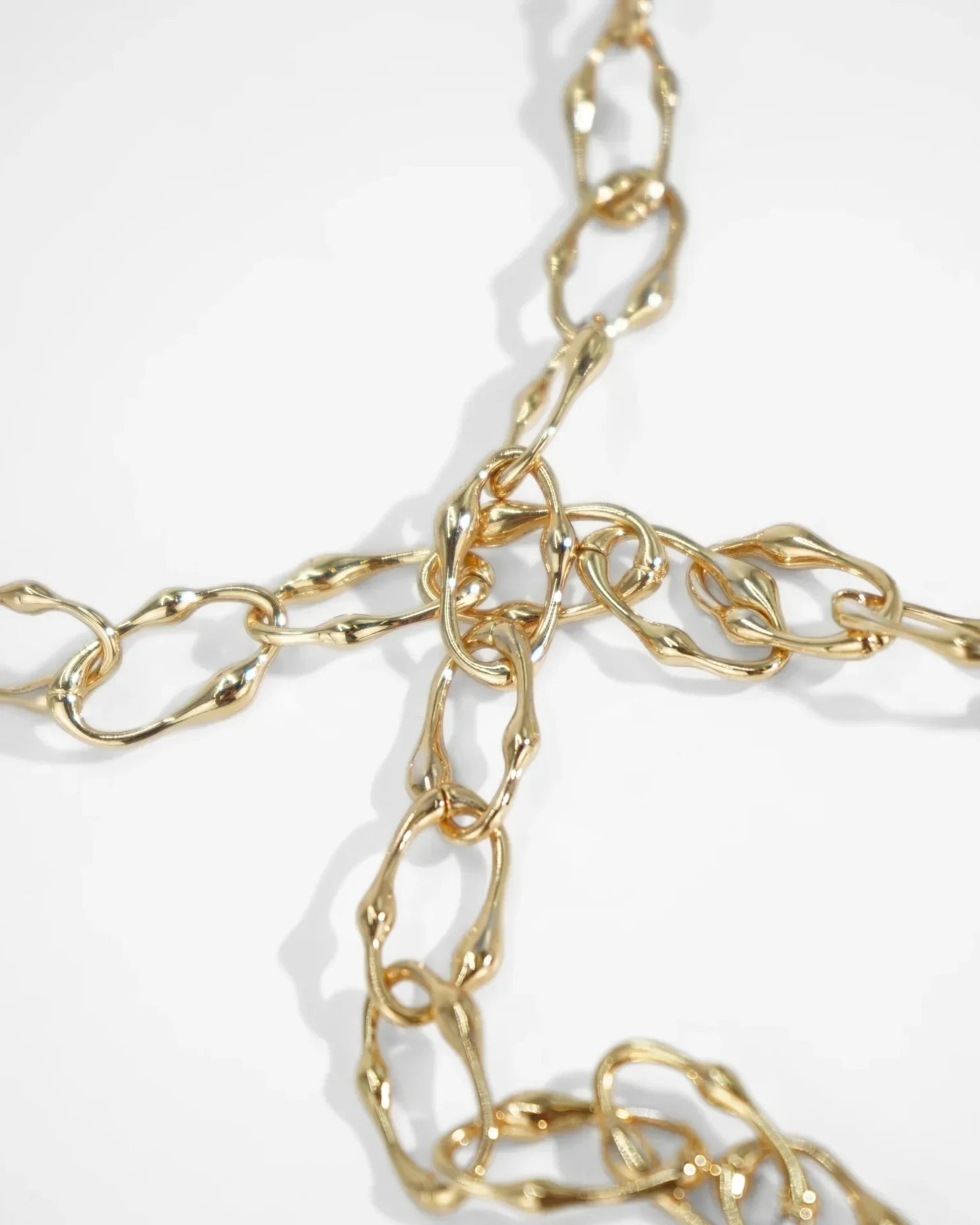 LUX QUARTZ NECKLACE