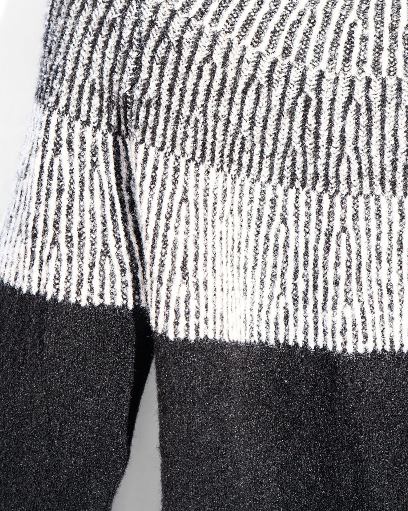 WOOL SWEATER WITH DETAILS | BEIGE