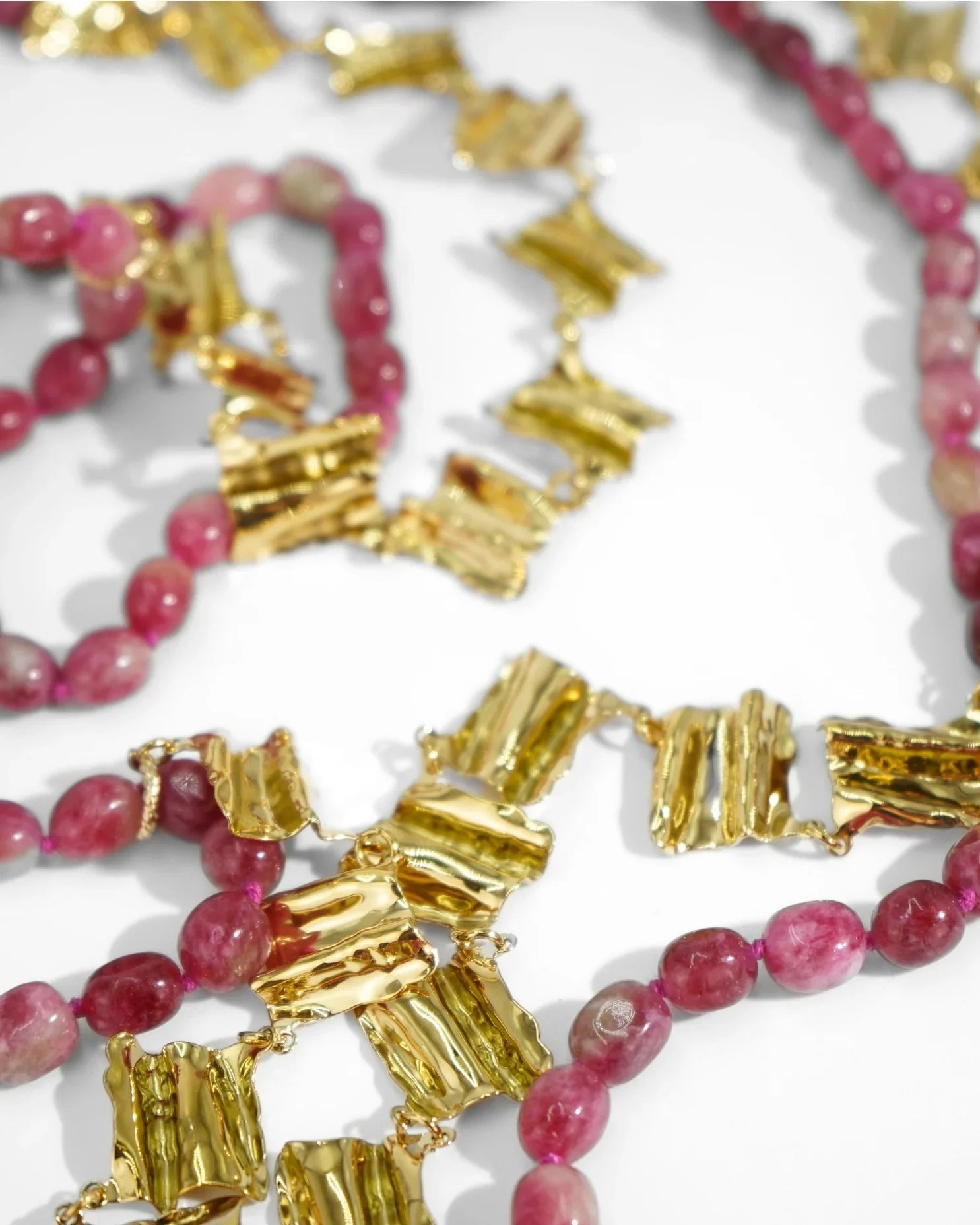 LUX QUARTZ NECKLACE