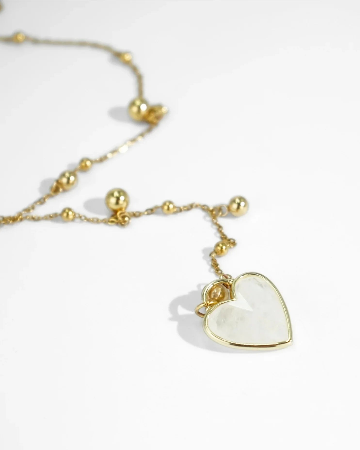 LUX QUARTZ NECKLACE