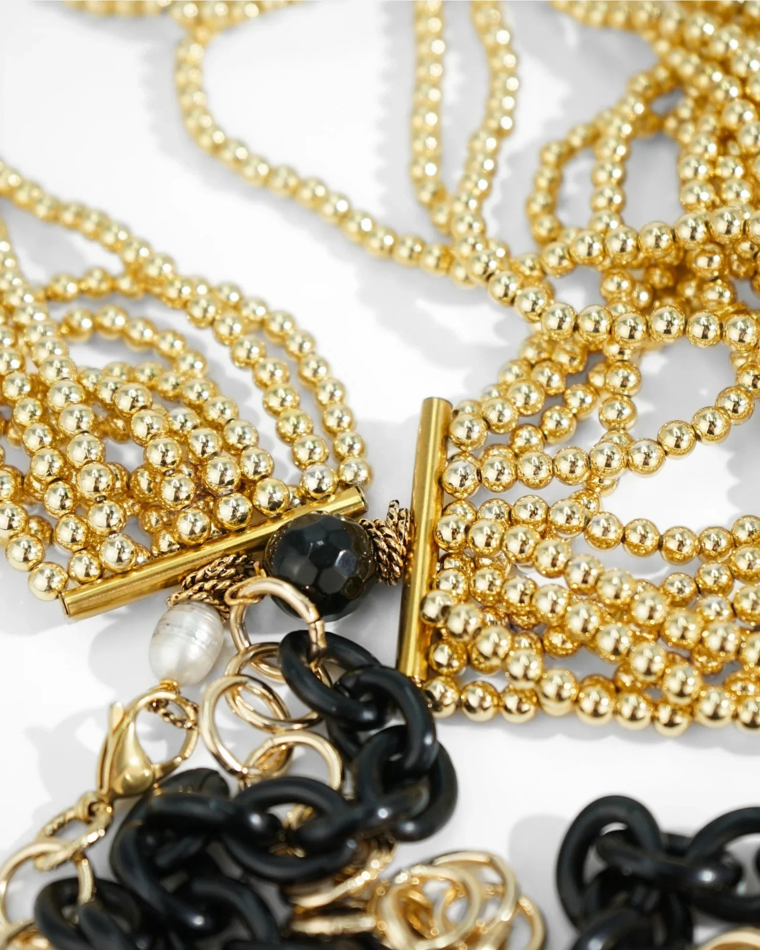 LUX QUARTZ NECKLACE