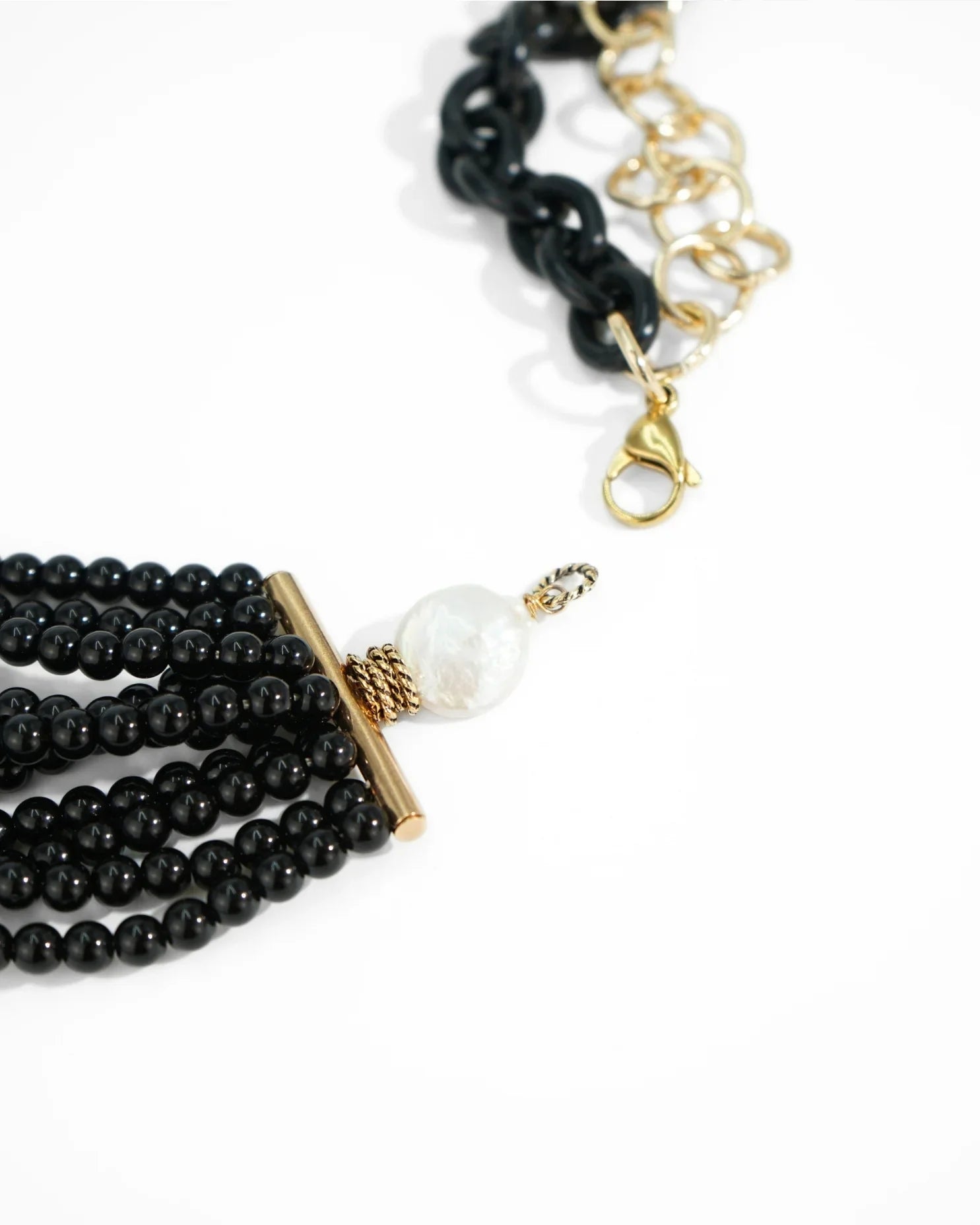 LUX QUARTZ NECKLACE