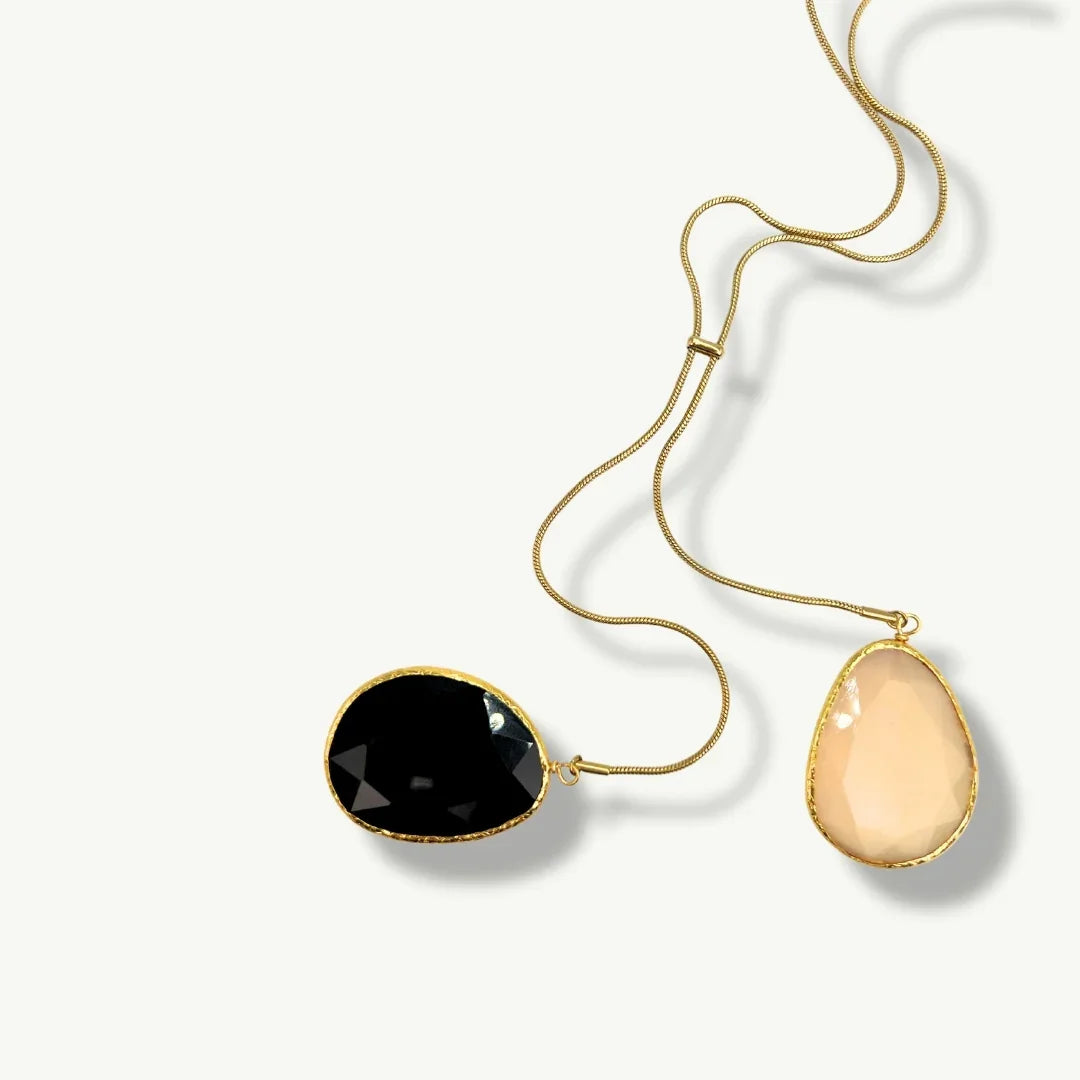 QUARTZ NECKLACE