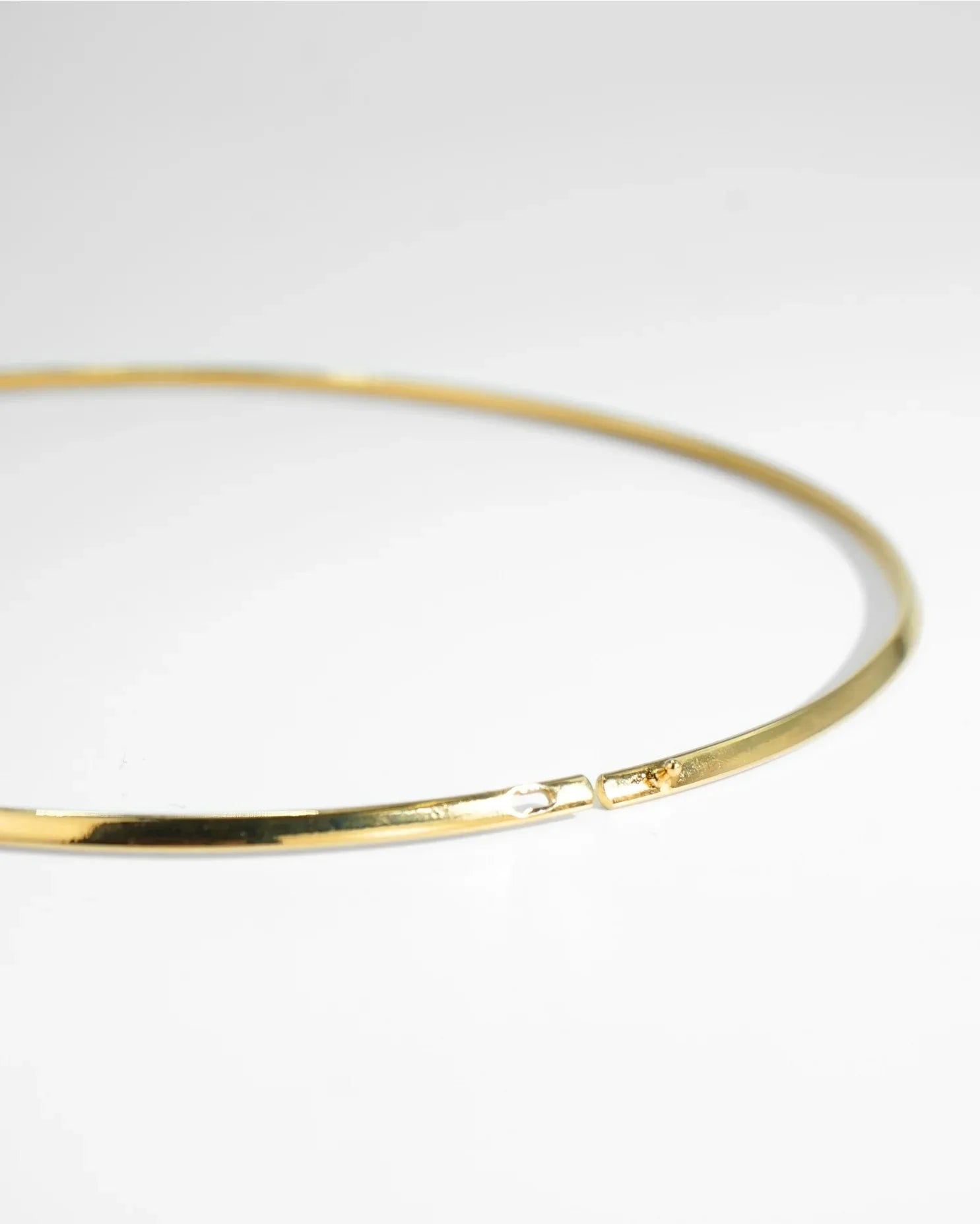 LUX QUARTZ NECKLACE