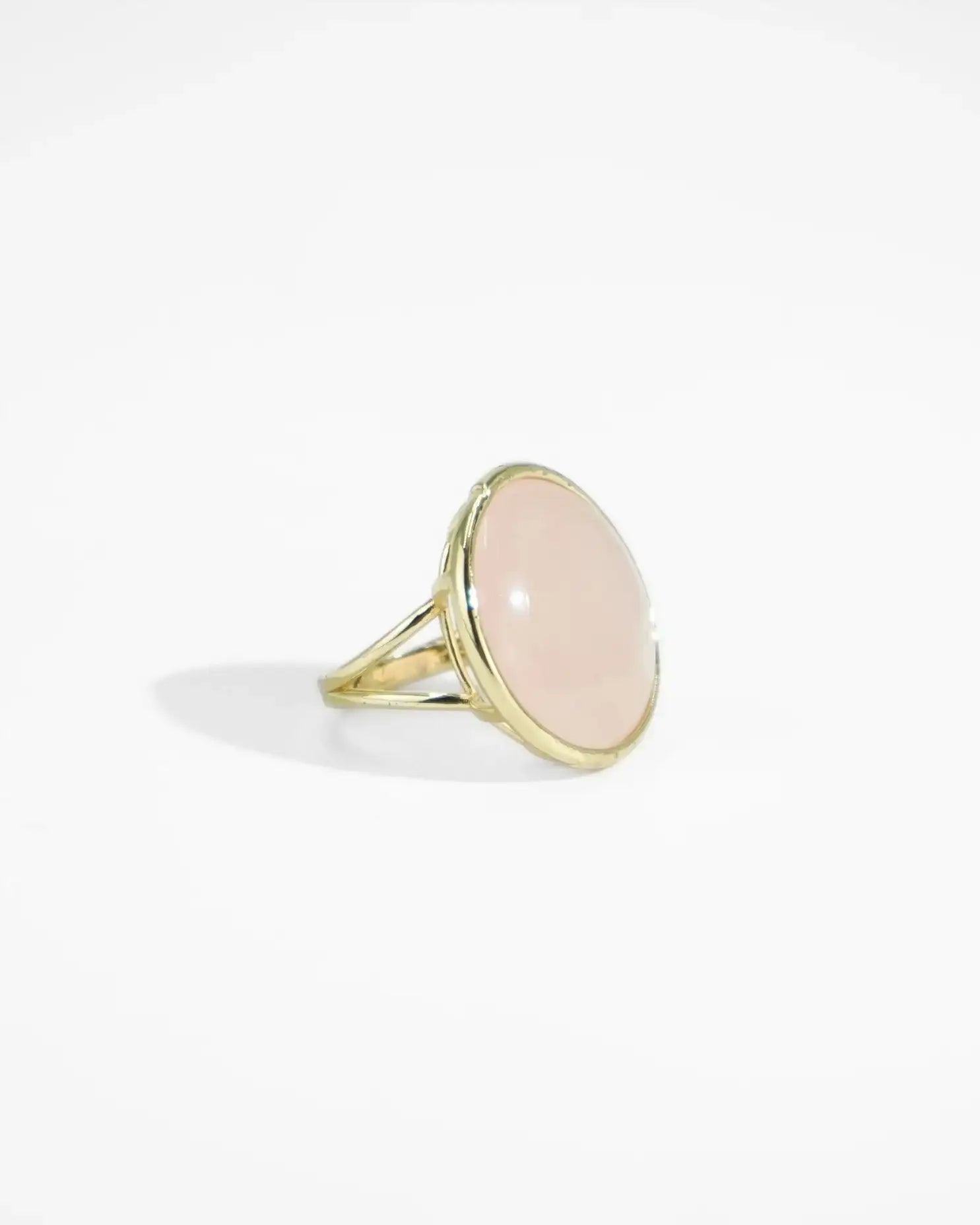 LUX QUARTZ NECKLACE