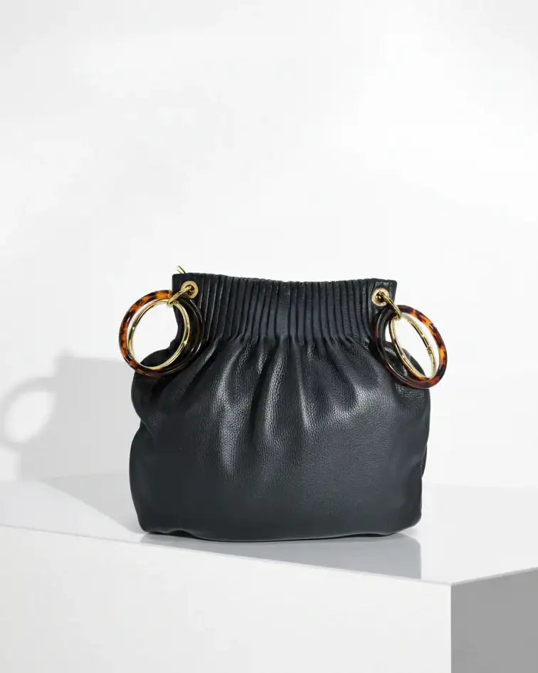 B.B. ICON | BLACK