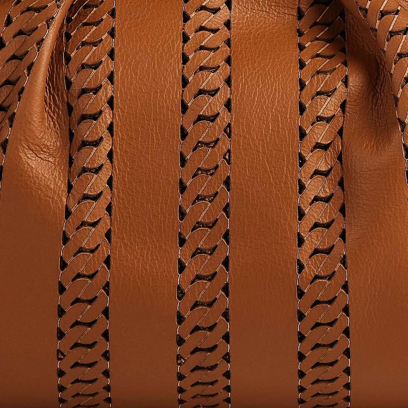 ABIGAIL WINTER | COGNAC - Almala