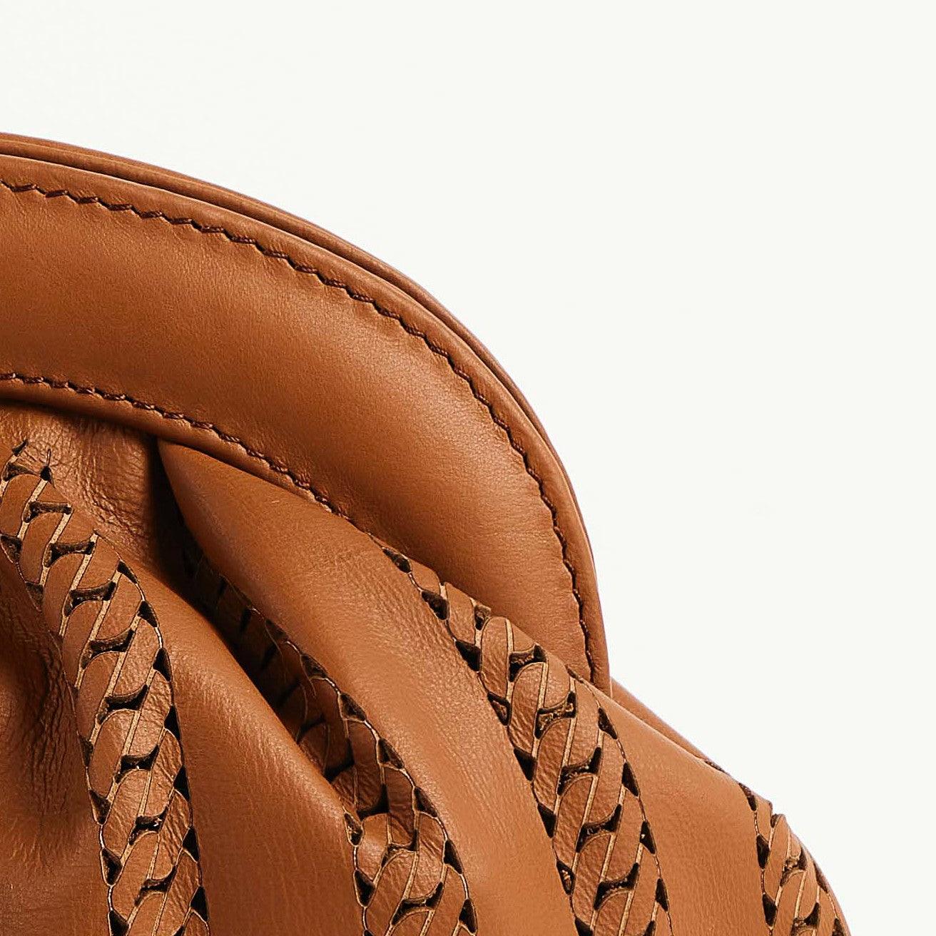 ABIGAIL WINTER | COGNAC - Almala