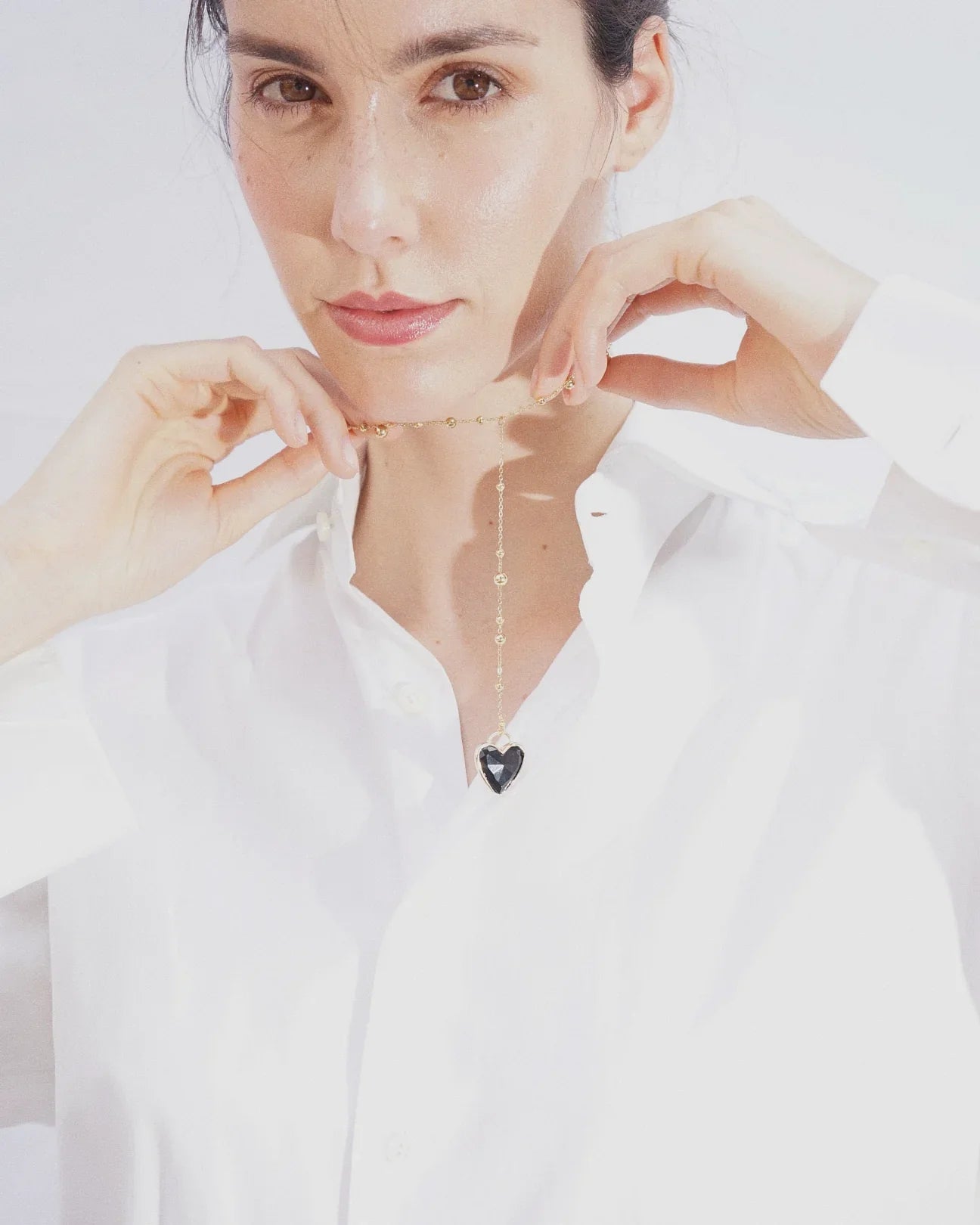 LUX QUARTZ NECKLACE