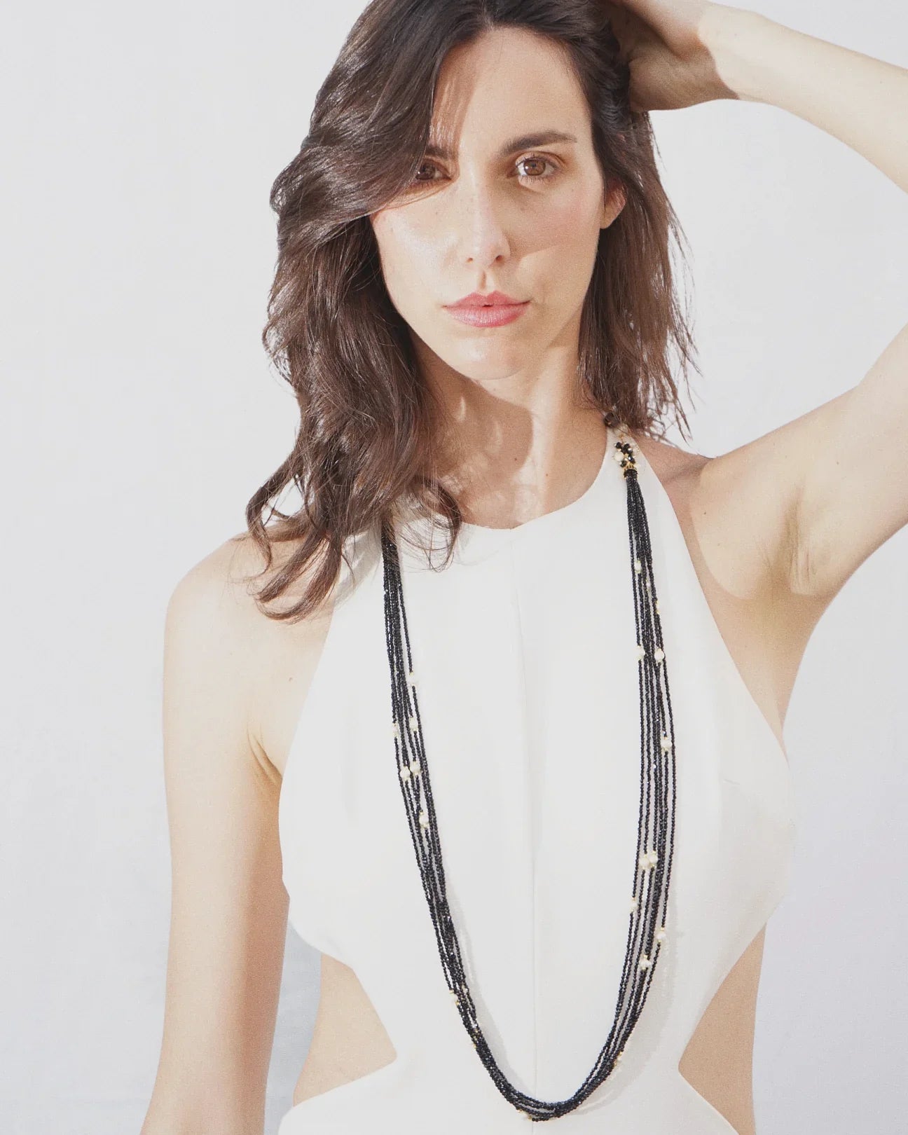 LUX QUARTZ NECKLACE
