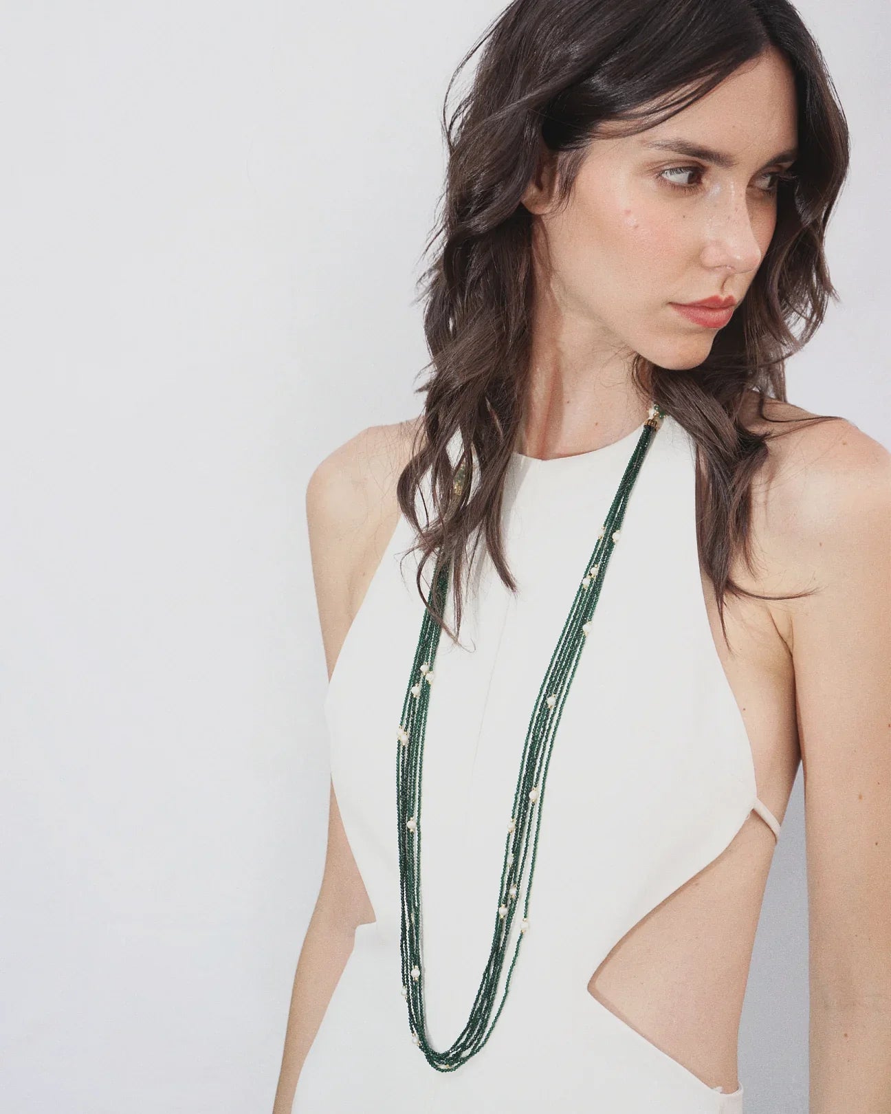 LUX QUARTZ NECKLACE