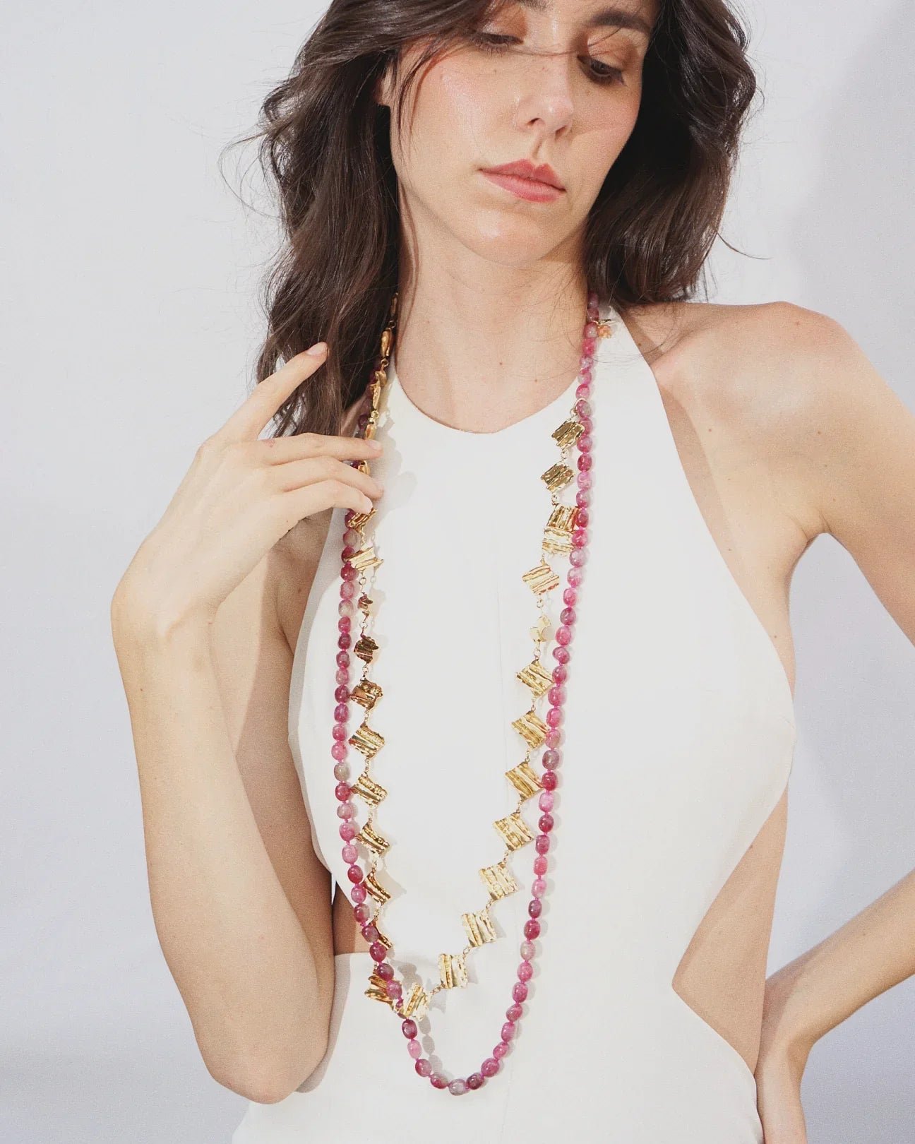 LUX QUARTZ NECKLACE