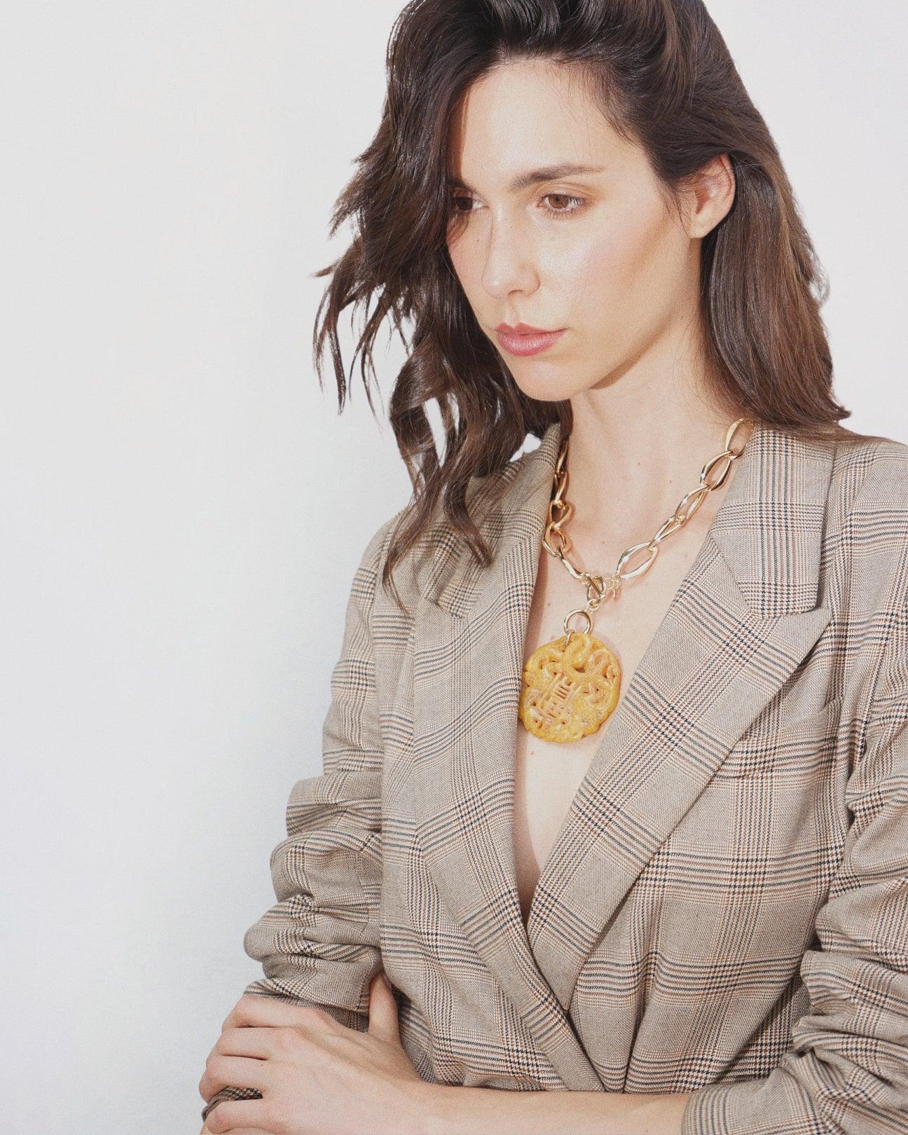 LUX QUARTZ NECKLACE