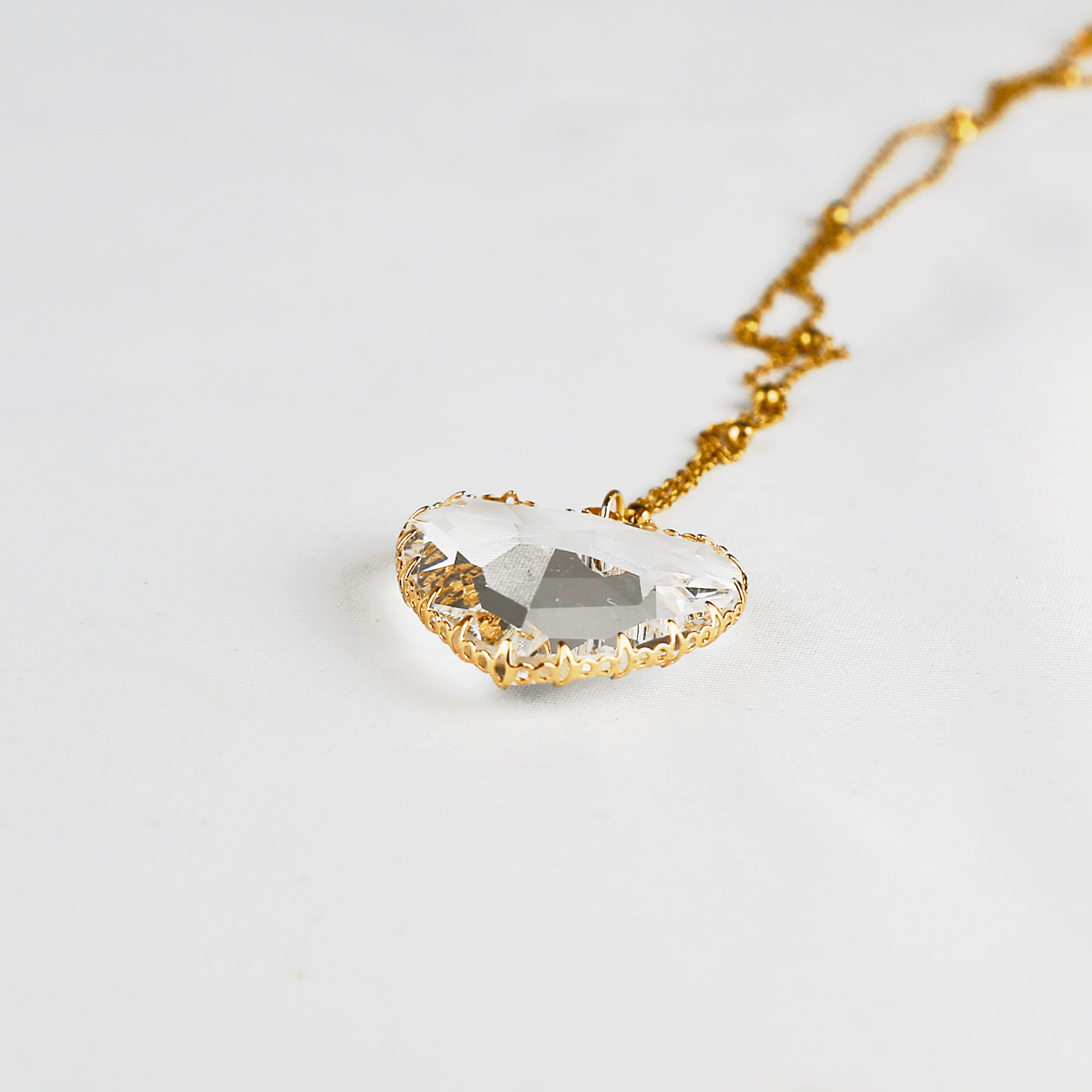 GIROCOLLO SACRO CUORE | CRYSTAL - Almala