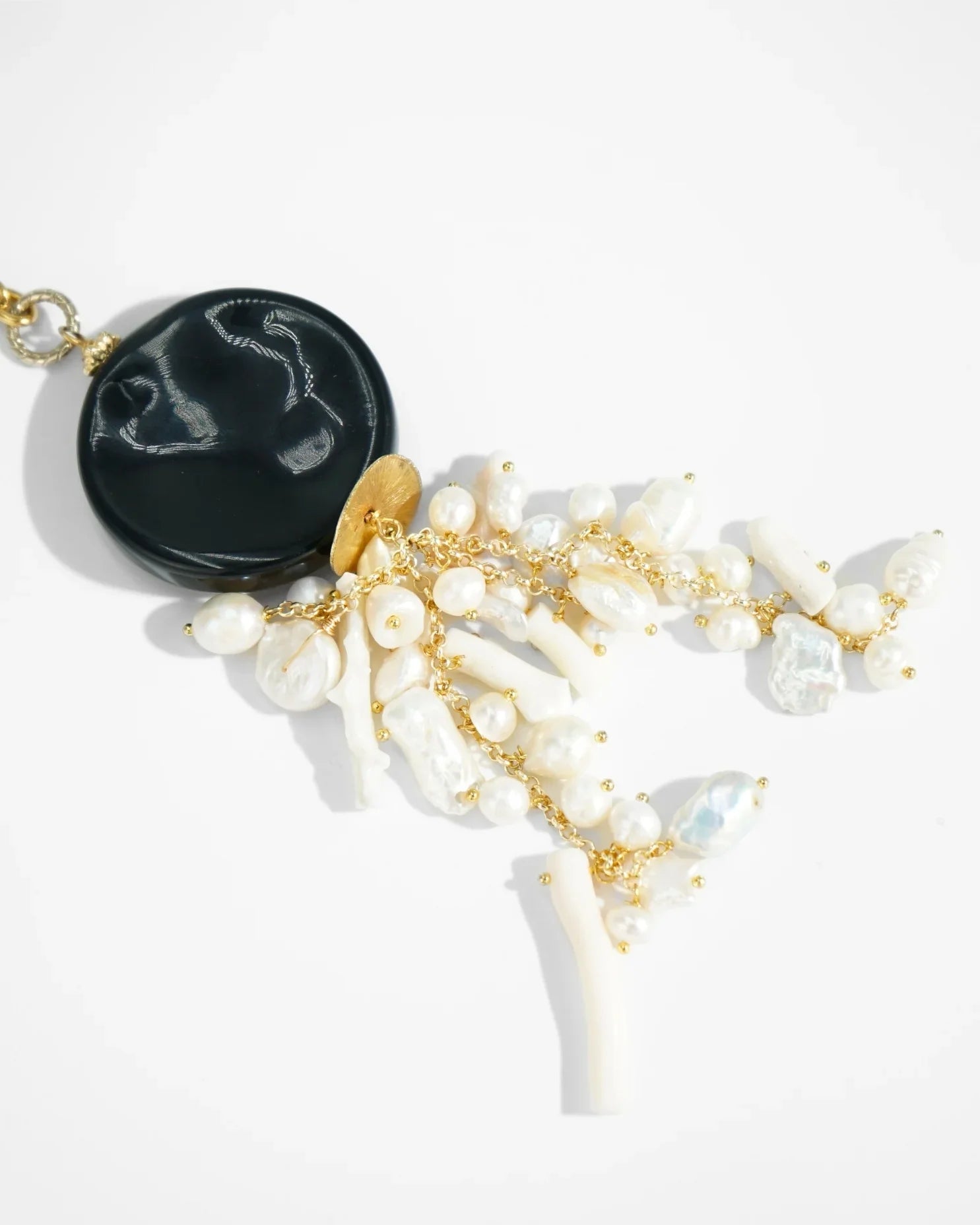 LUX QUARTZ NECKLACE