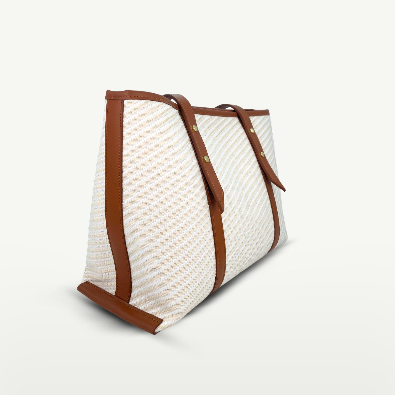 LOURA | LEATHER