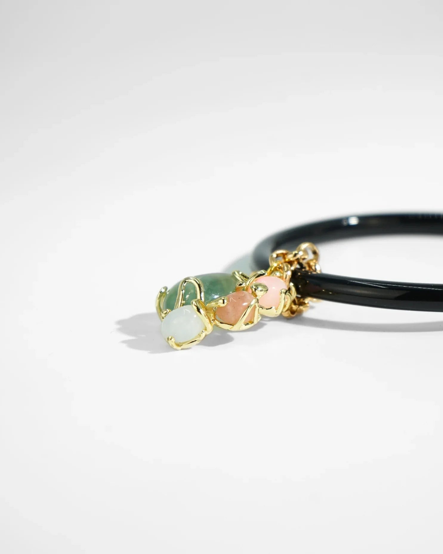 LUX QUARTZ NECKLACE