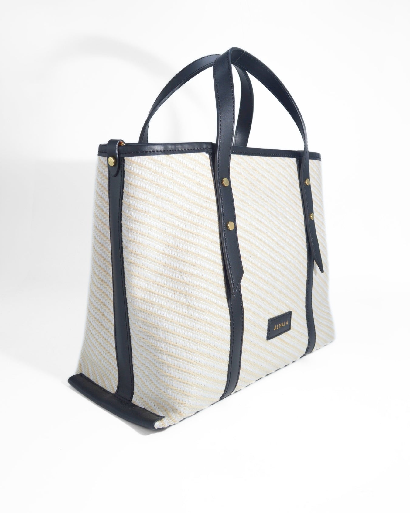LOURA | LEATHER