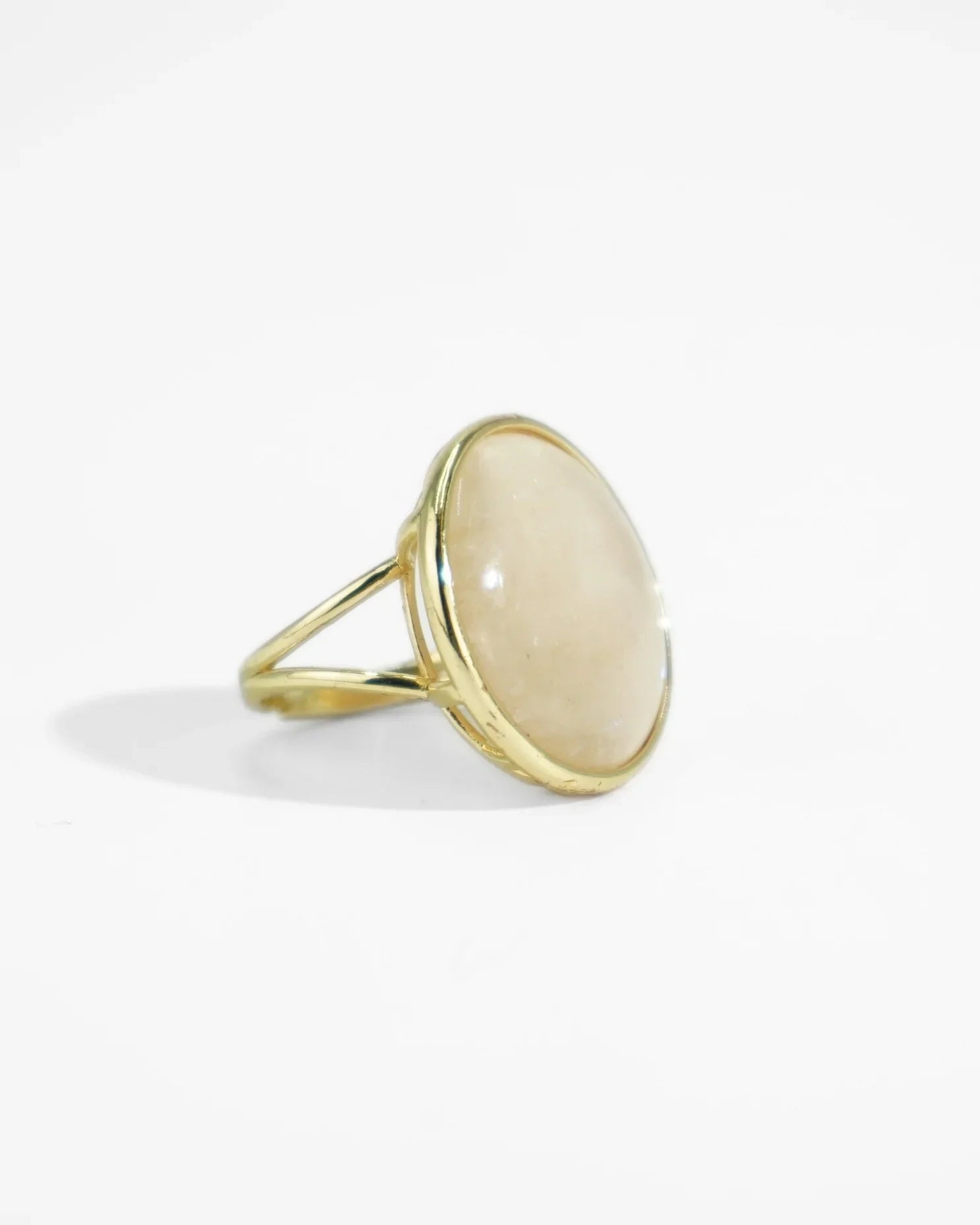 LUX QUARTZ NECKLACE
