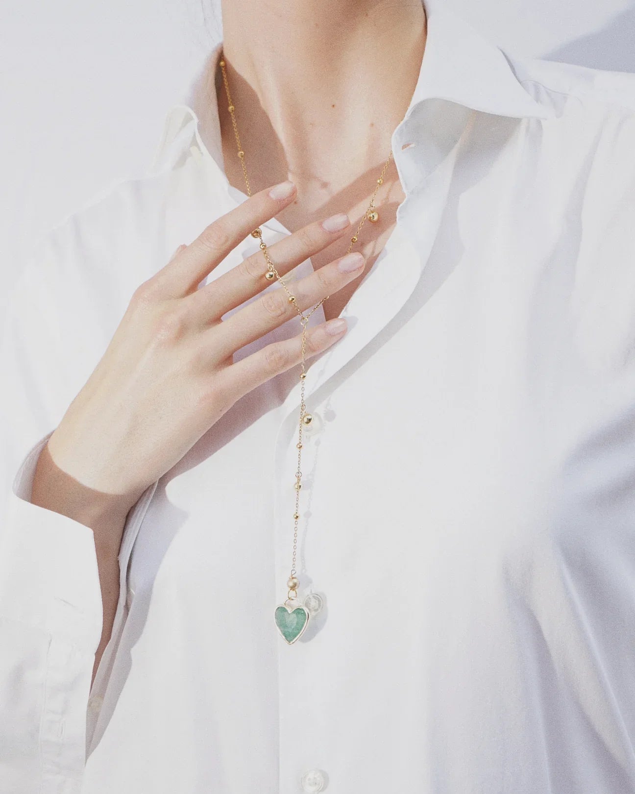 LUX QUARTZ NECKLACE