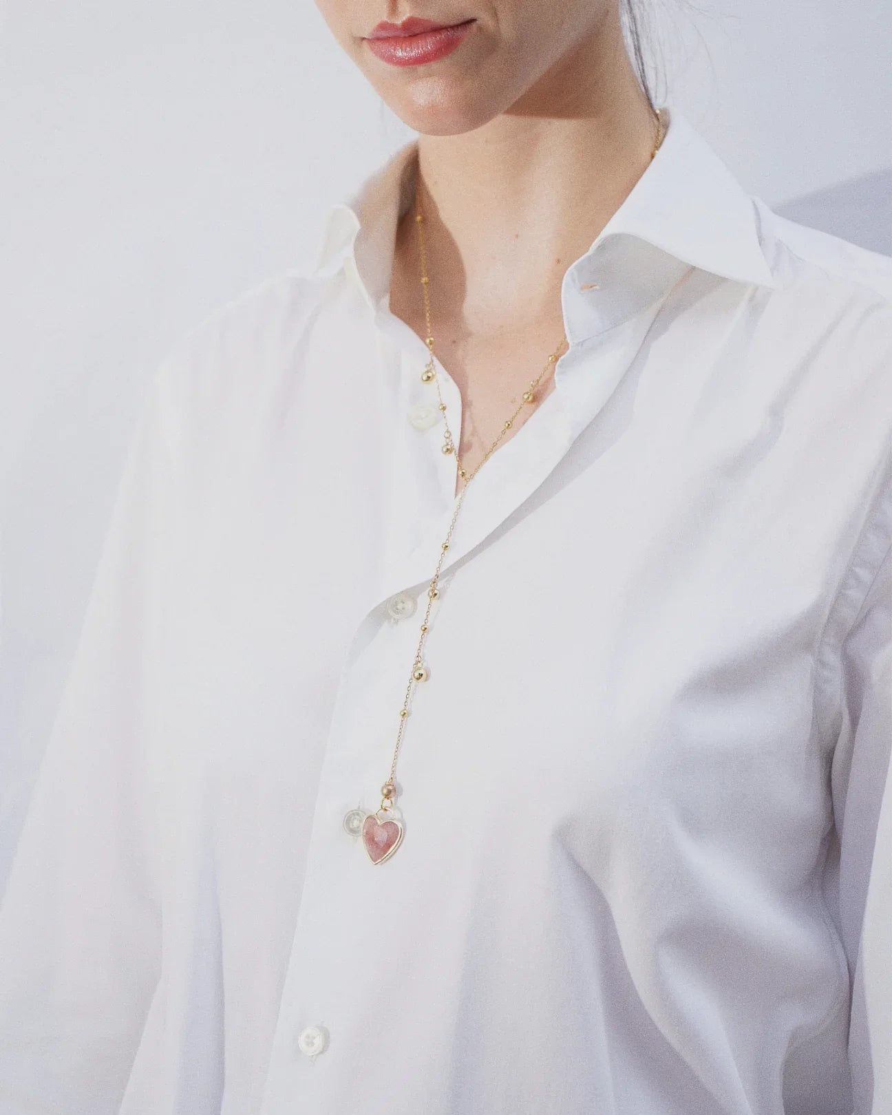 LUX QUARTZ NECKLACE
