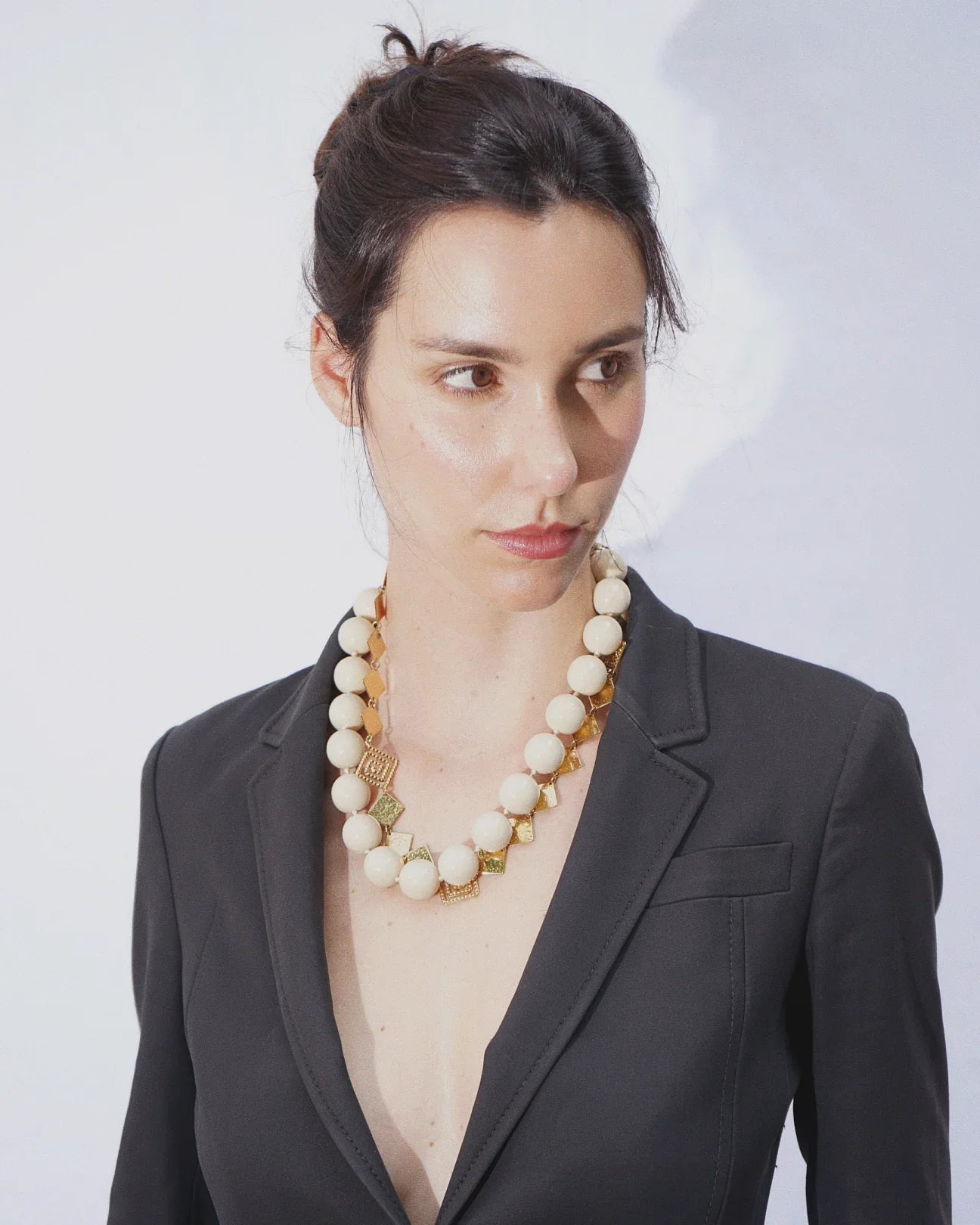 LUX QUARTZ NECKLACE
