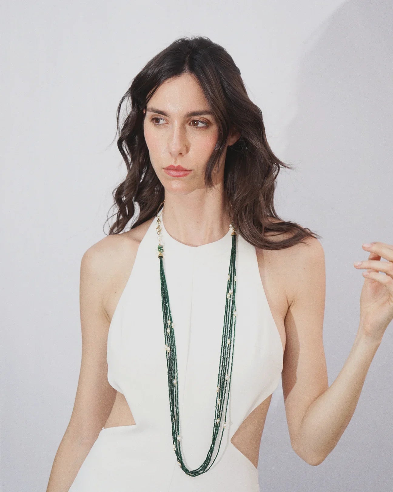 LUX QUARTZ NECKLACE