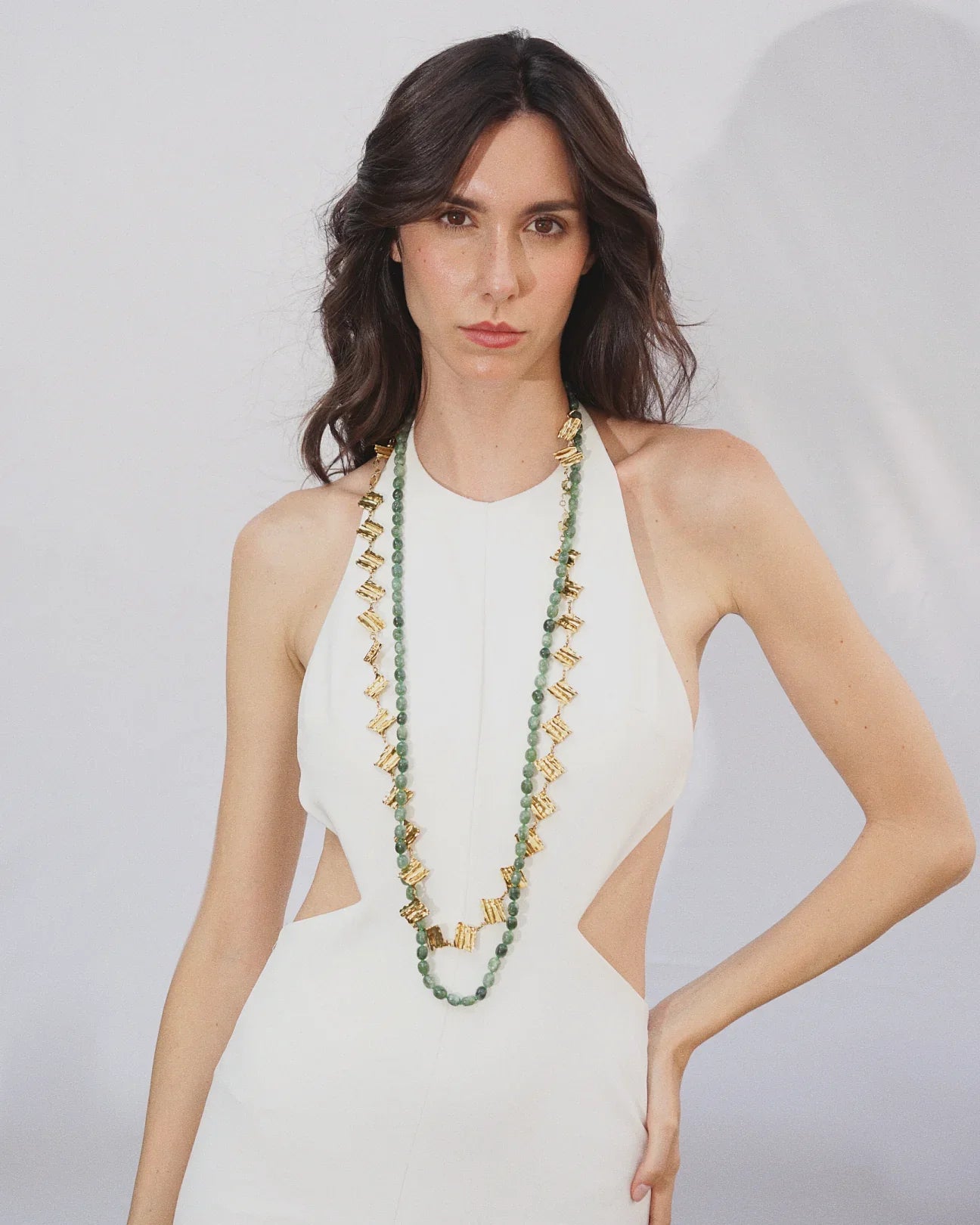 LUX QUARTZ NECKLACE