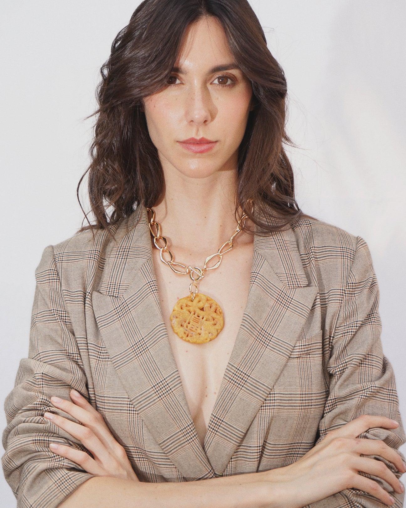 LUX QUARTZ NECKLACE