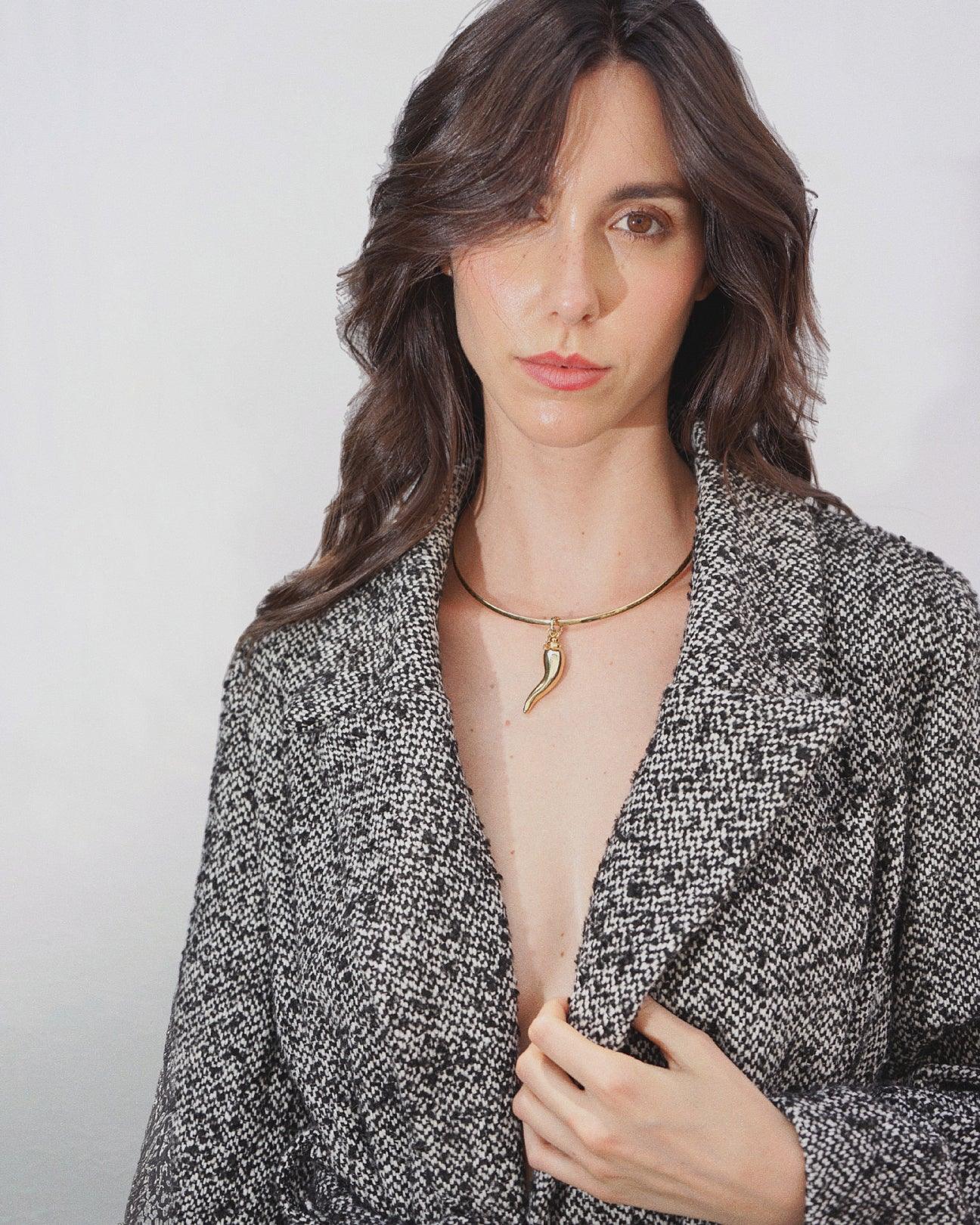 LUX QUARTZ NECKLACE